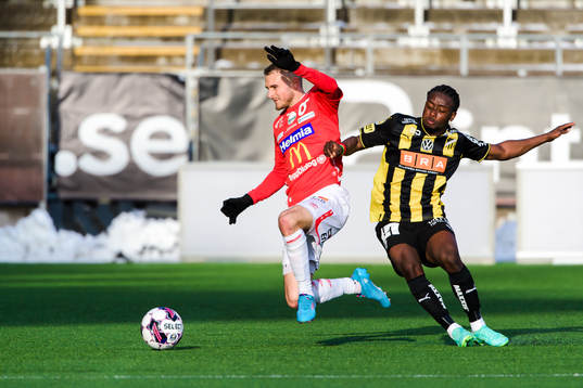 Degerfors Christos Gravius och Häckens Ibrahim Sadiq