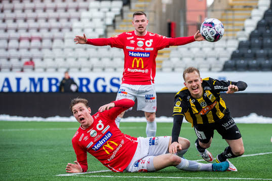 Degerfors Adam Carlén och Häckens Gustav Berggren