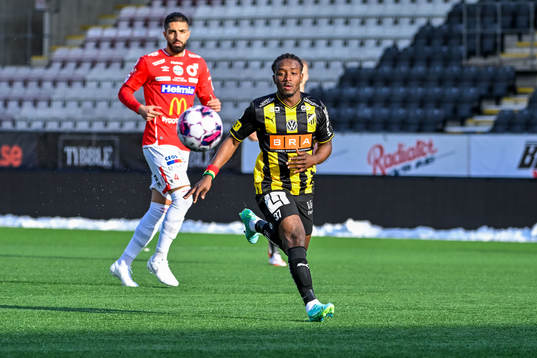 Degerfors Sean Sabetkar och Häckens Ibrahim Sadiq