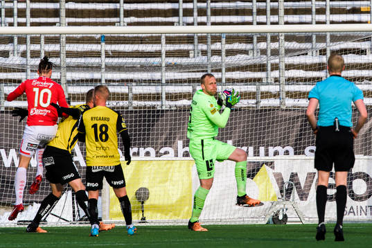 Häckens målvakt Peter Abrahamsson