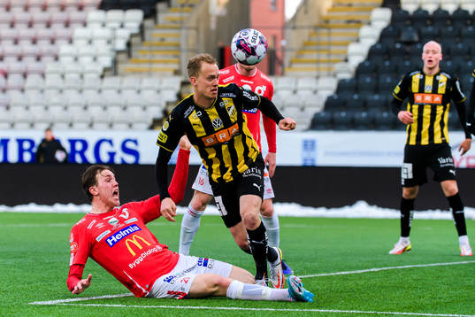 Degerfors Adam Carlén och Häckens Gustav Berggren