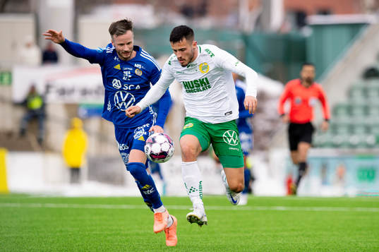 Sundsvalls Robert Lundström och Hammarbys Astrit Selmani