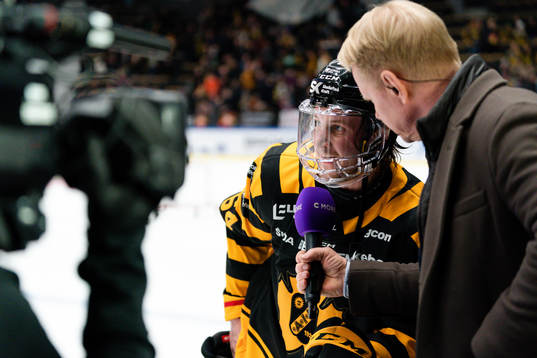 Skellefteås Jonathan Pudas i intervju med Cmores Niklas