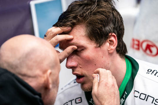 Färjestads Mattias Göransson har ont