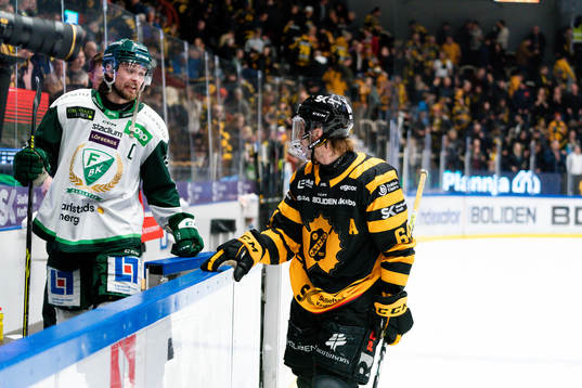 Färjestads Linus Johansson och Skellefteås Jonathan Pudas