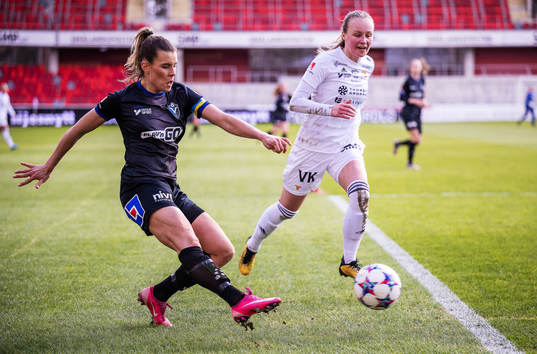 Växjös Mimmi Strömgren och Team TGs Elin Abrahamsson