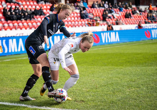 Växjös Elin Nilsson och Team TGs Elin Abrahamsson