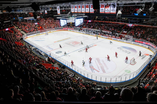 Interiör av Hägglunds arena