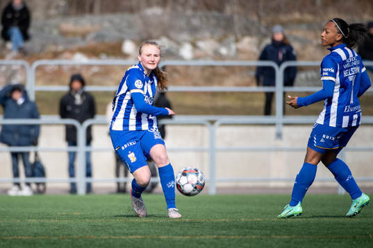 IFK Göteborgs Johanna Lundberg och Alicia Hall Hellström