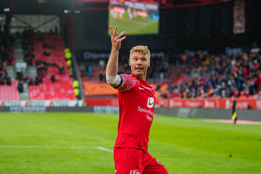 Sivert Heltne Nilsen of Brann celebrates