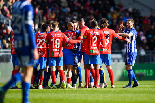 IFK Göteborgs och Helsingborgs spelare med bland andra