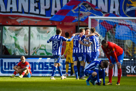 IFK Göteborgs spelare jublar