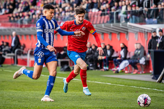 IFK Göteborgs Alexander Jallow och Helsingborgs Armin