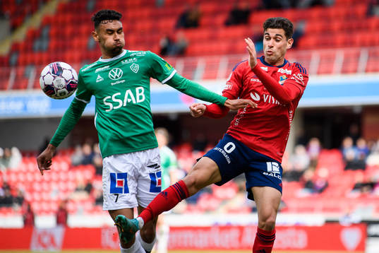 Brages Joakim Persson och Östers Ahmed Bonnah