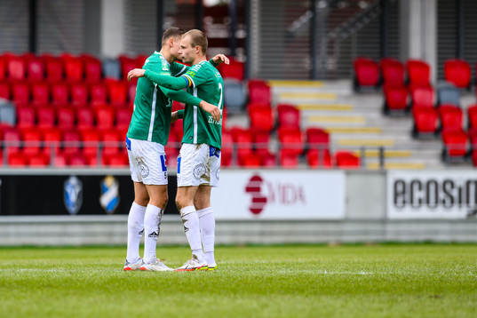 Brages Pontus Rödin och Alexander Zetterström jublar