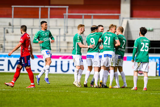 Brages spelare jublar