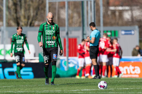 Varbergs Robin Simovic deppar