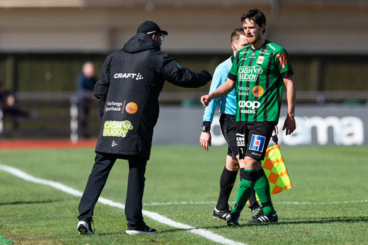 Varbergs Robin Tranberg och tränare Joakim Persson