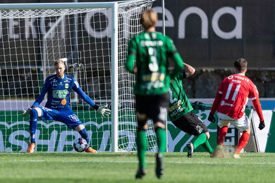 Varbergs målvakt Fredrik Andersson