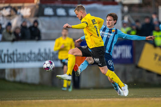 Djurgårdens Hjalmar Ekdal och Mjällbys David Löfquist