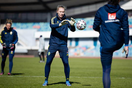 Goalkeeper Hedvig Lindahl of Sweden