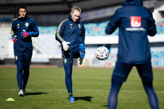 Goalkeeper Hedvig Lindahl of Sweden