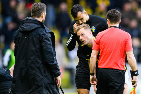 s Sebastian Larsson