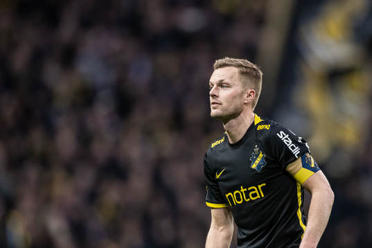 s Sebastian Larsson