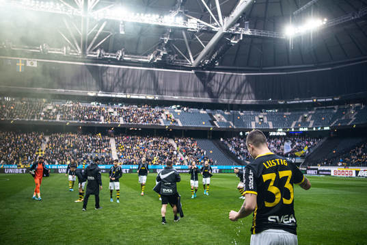 s Mikael Lustig