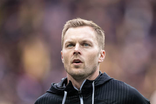 s Sebastian Larsson vid lineup