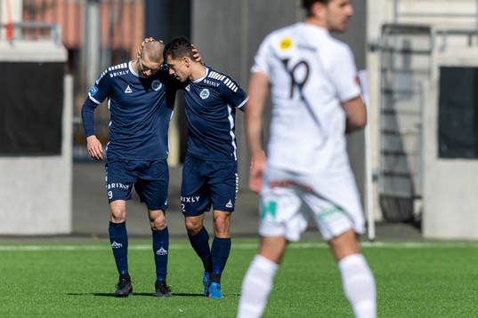 Utsiktens Lucas Hedlund och Predrag Randelovic jublar