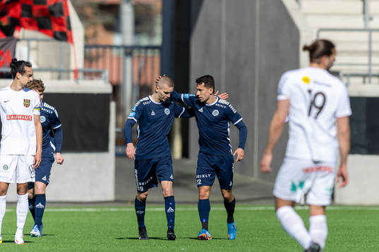 Utsiktens Lucas Hedlund och Predrag Randelovic jublar