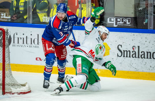 Oskarshamns William Worge Kreü och Rögles Mattias Sjögren