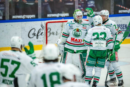 Bläddra bland fler bilder av Ishockey, SHL, Kvartsfinal 6, Oskarshamn - Rögle