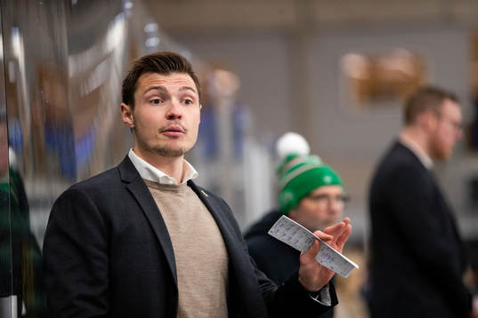 Rögles tränare Max Bolin