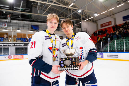 Linköpings Filip Bystedt och William Nestun jublar