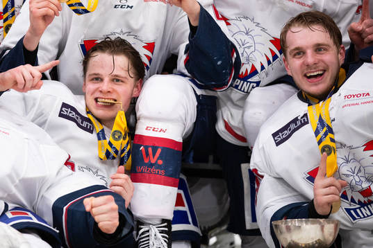 Linköpings Mattias Hävelid och målvakt Hugo Hävelid
