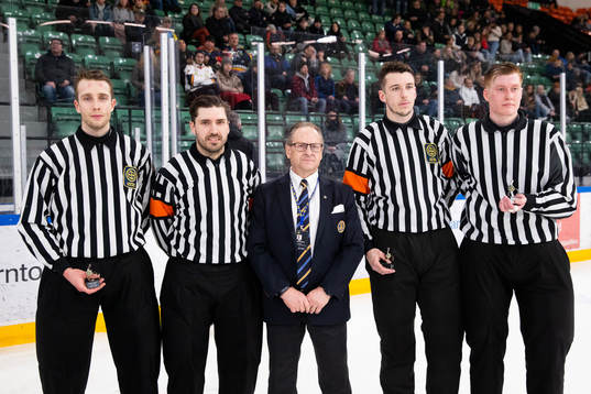 Domare Philip Hanning, Mattias Enroth, Svenska
