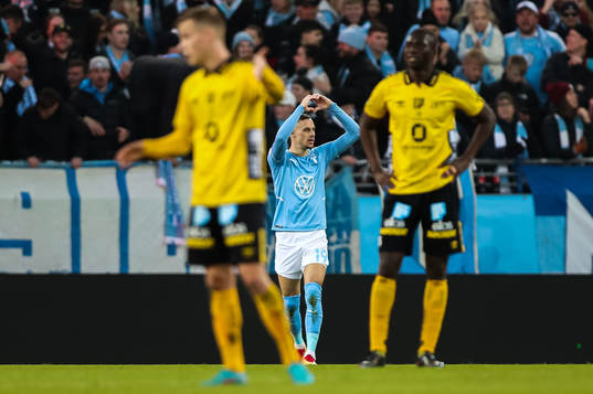 Malmö FFs Veljko Birmancevic jublar