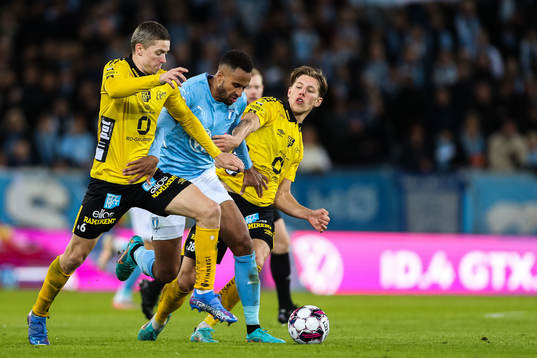 Elfsborgs André Ibsen Rømer och Noah Söderberg mot
