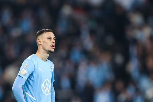 Malmö FFs Veljko Birmancevic deppar