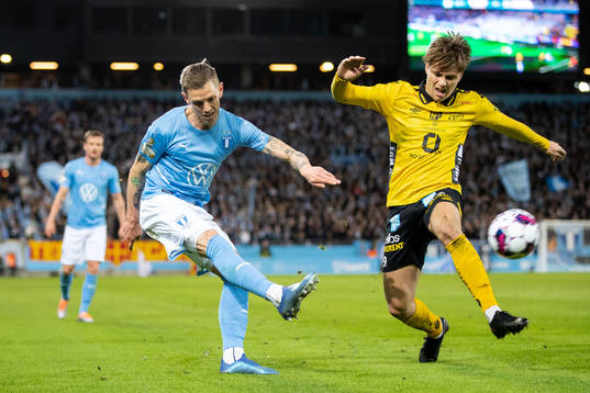 Malmö FFs Sören Rieks och Elfsborgs Jeppe Møldrup Okkels