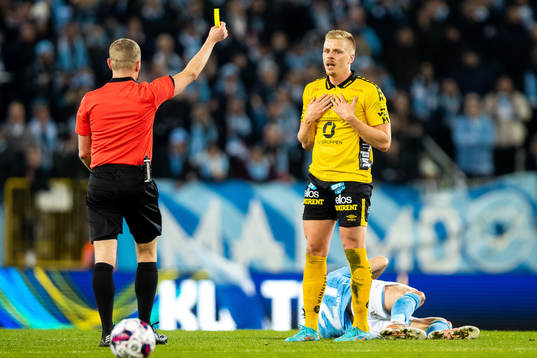 Domare Fredrik Klitte varnar Elfsborgs Per Frick