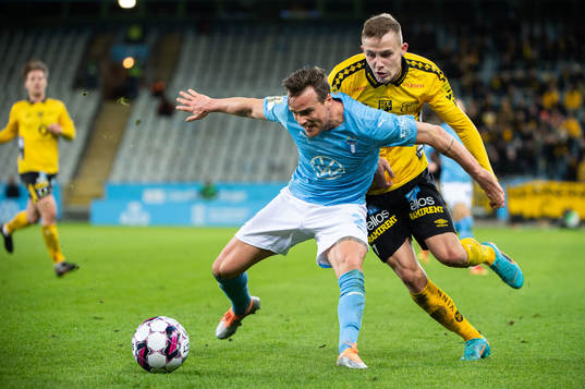 Malmö FFs Eric Larsson och Elfsborgs Jacob Ondrejka