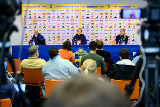 Caroline Seger, Magdalena Eriksson and Kosovare Asllani of