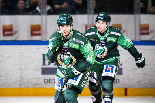 Färjestads Michael Lindqvist jublar