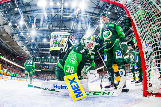 Färjestads målvakt Dominik Furch