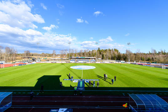 Interiör vy av Finnvedsvallen före fotbollsmatchen i