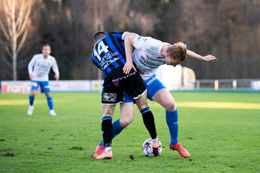 Sirius Aron Bjarnason och Värnamos Francis de Vries