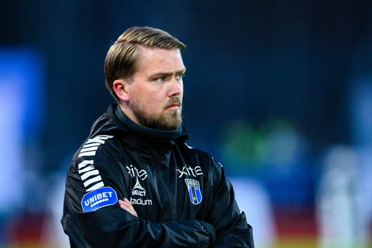 Sirius head coach Daniel Bäckström